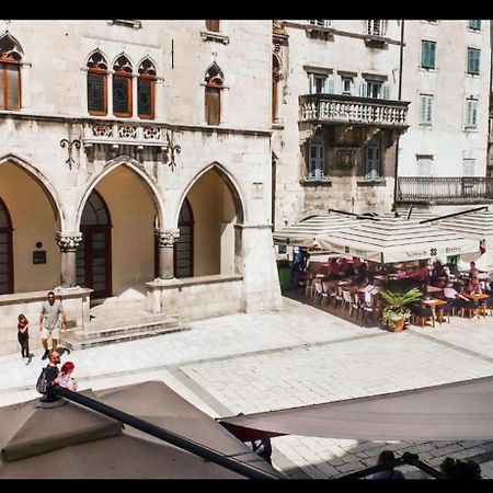 Old Square Apartment Split Exterior foto